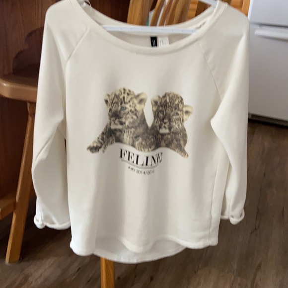 H&M feline top! - Picture 2 of 3